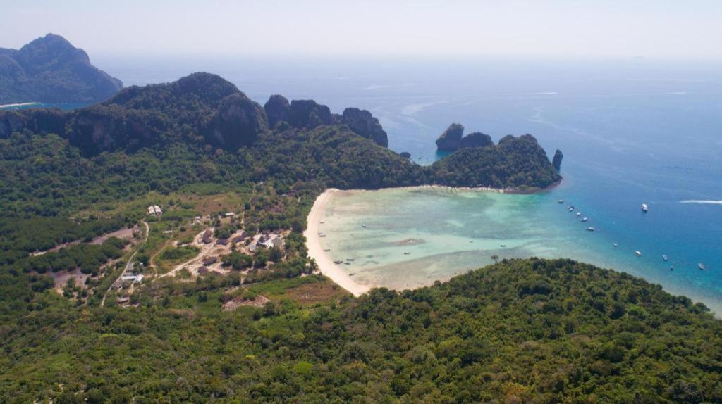 Villa 360 Phi Phi Don Exterior photo