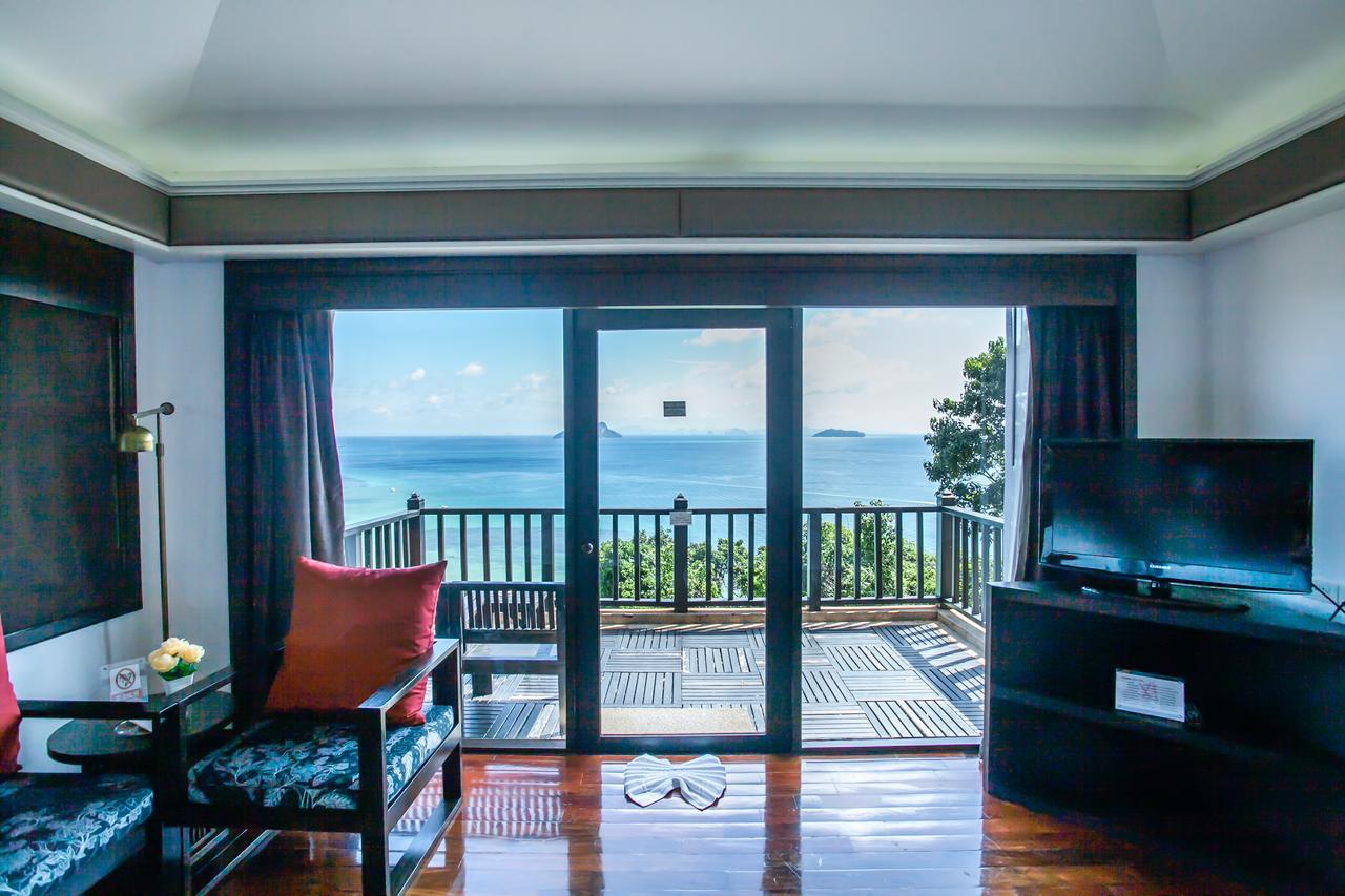 Villa 360 Phi Phi Don Exterior photo
